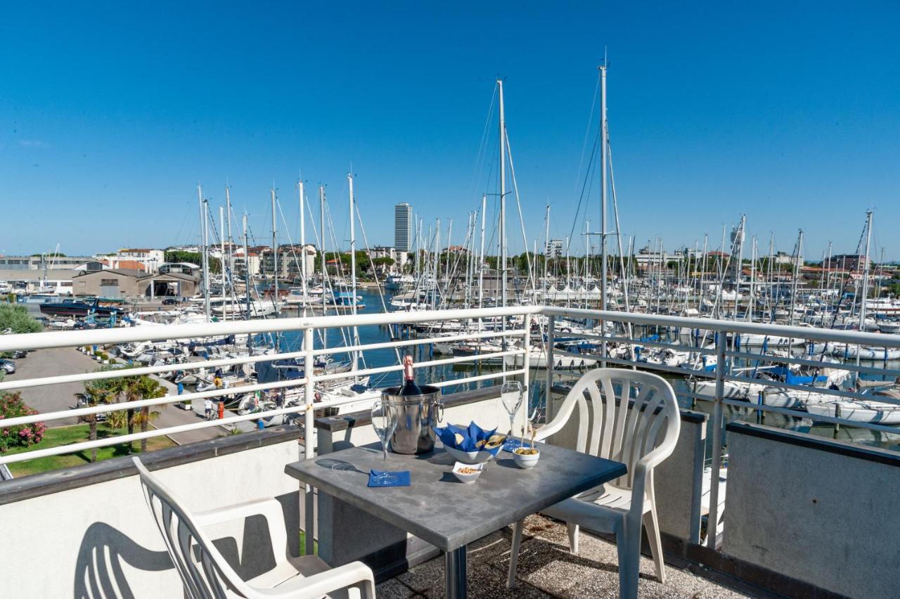 צ'סנטיקו Onda Marina Residence מראה חיצוני תמונה