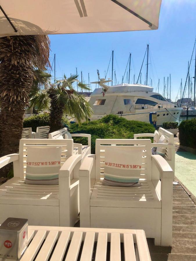 צ'סנטיקו Onda Marina Residence מראה חיצוני תמונה