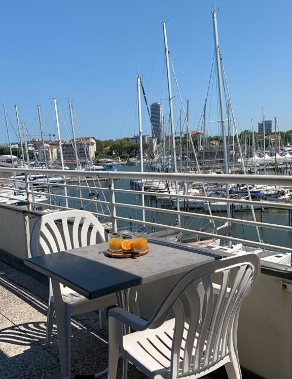 צ'סנטיקו Onda Marina Residence מראה חיצוני תמונה